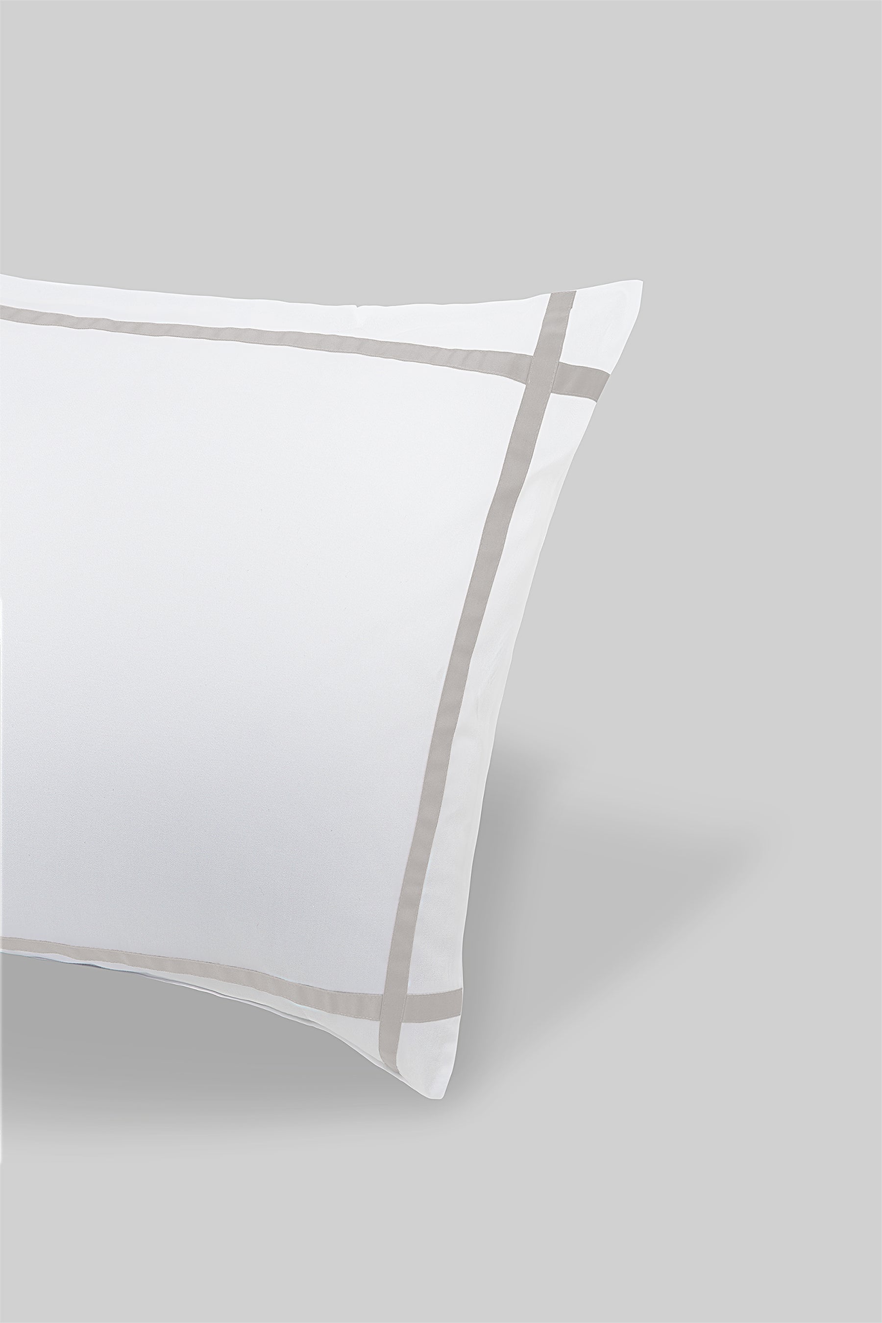Weiße Bettwäsche Design 27 mit Farbe